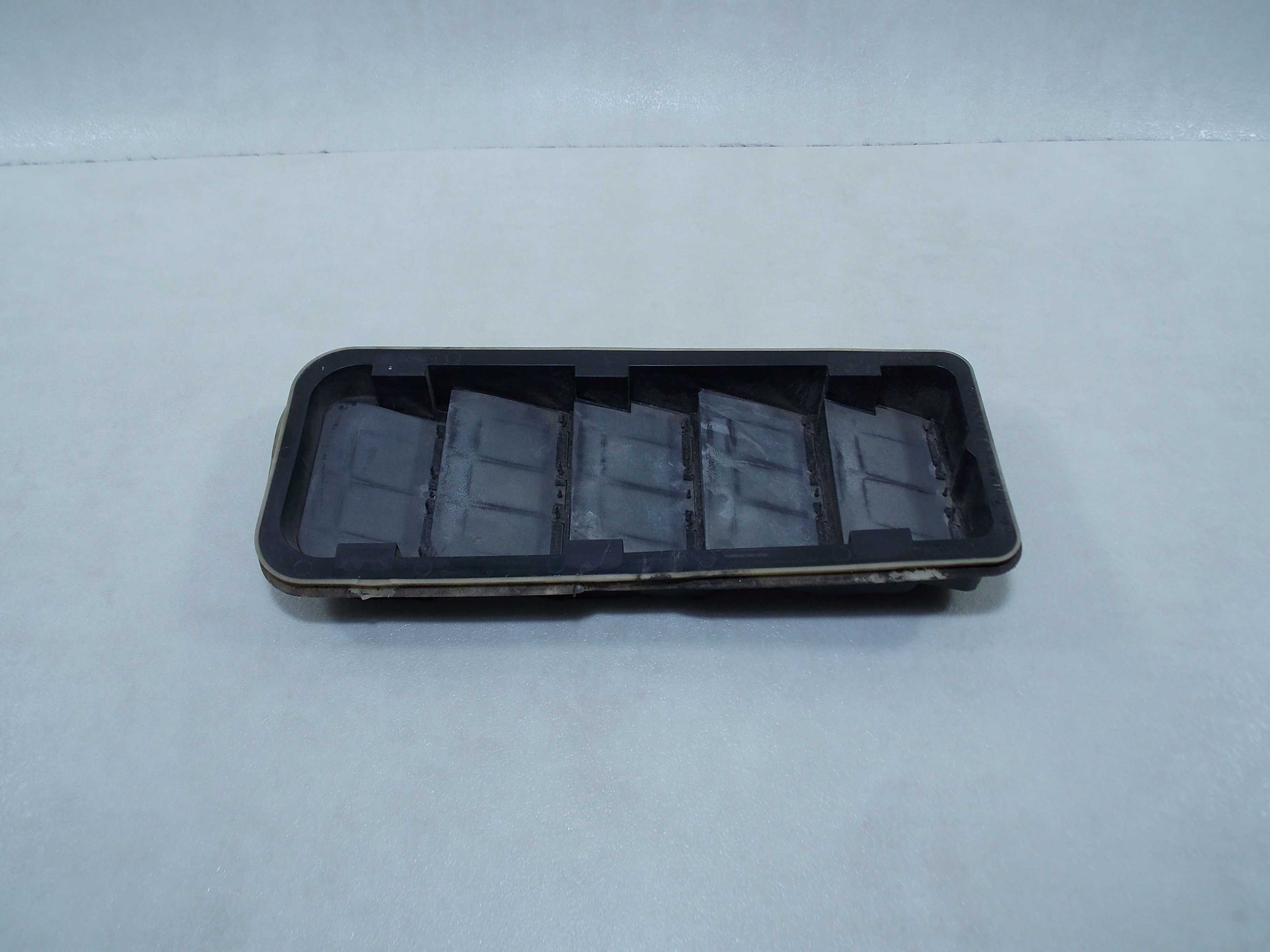 VOLVO XC60 08-17 KRATKA WENTYLACYJNA BAGAZNIKA 30755647