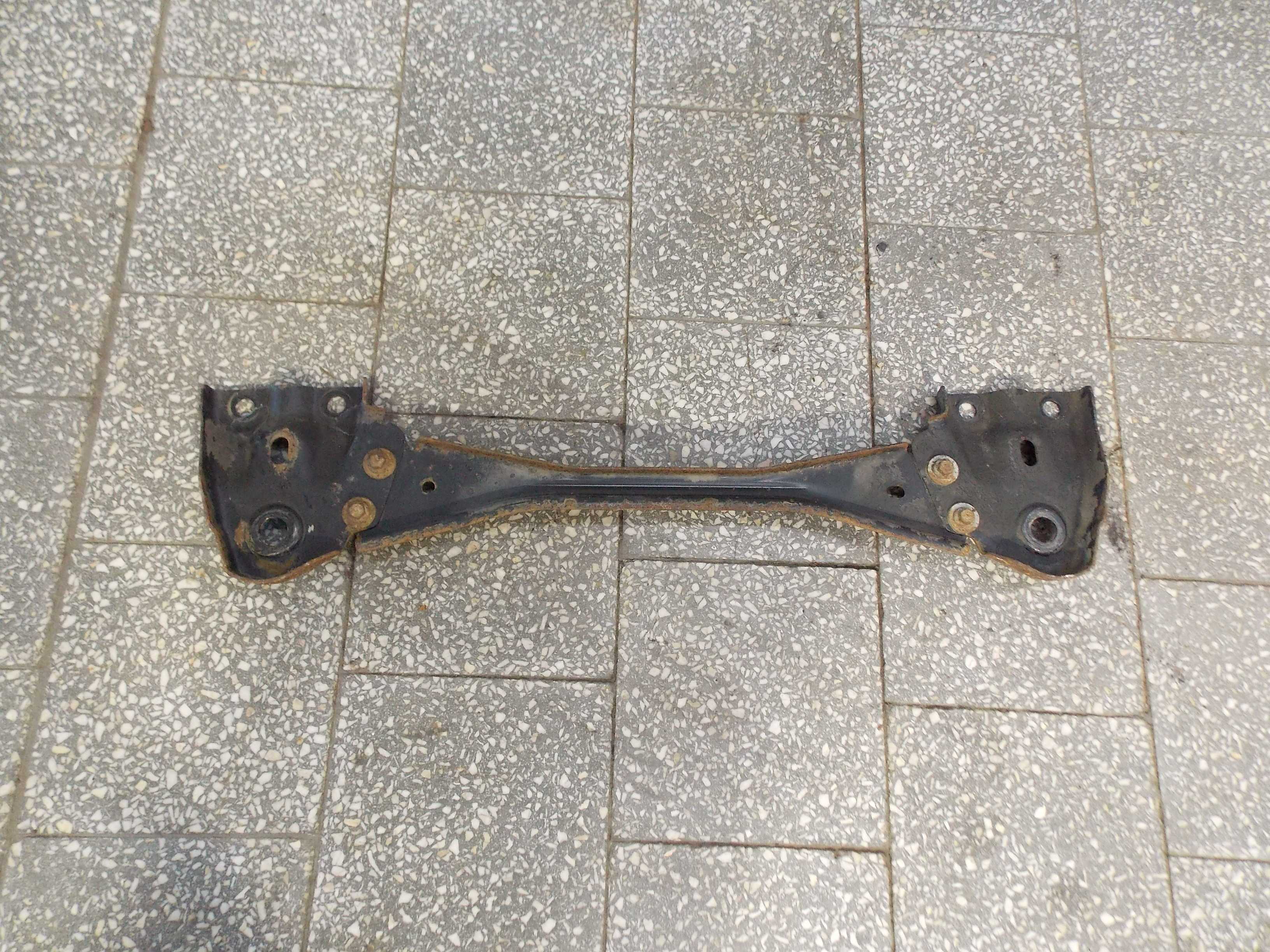 VOLVO XC60 08-17 BELKA WSPORNIK WOZKA 30699983
