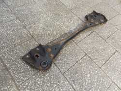 VOLVO XC60 08-17 BELKA WSPORNIK WOZKA 30699983