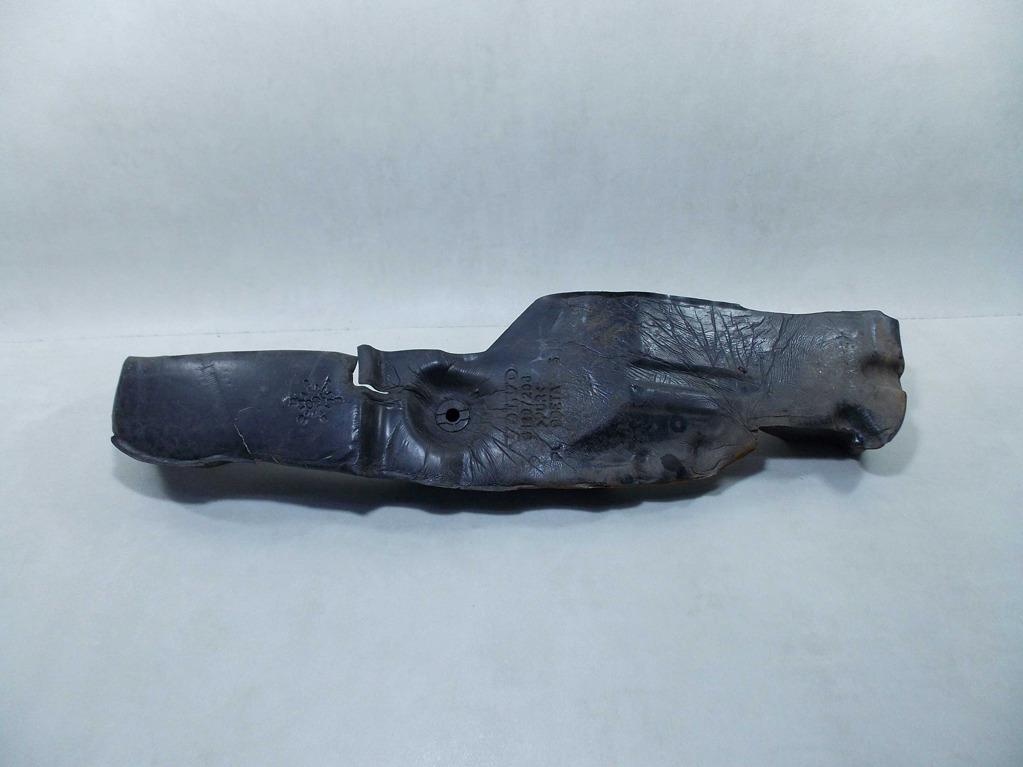 VOLVO XC60 08-17 PIANKA WYGLUSZENIE BLOTNIKA PRAWY PRZOD 31297208