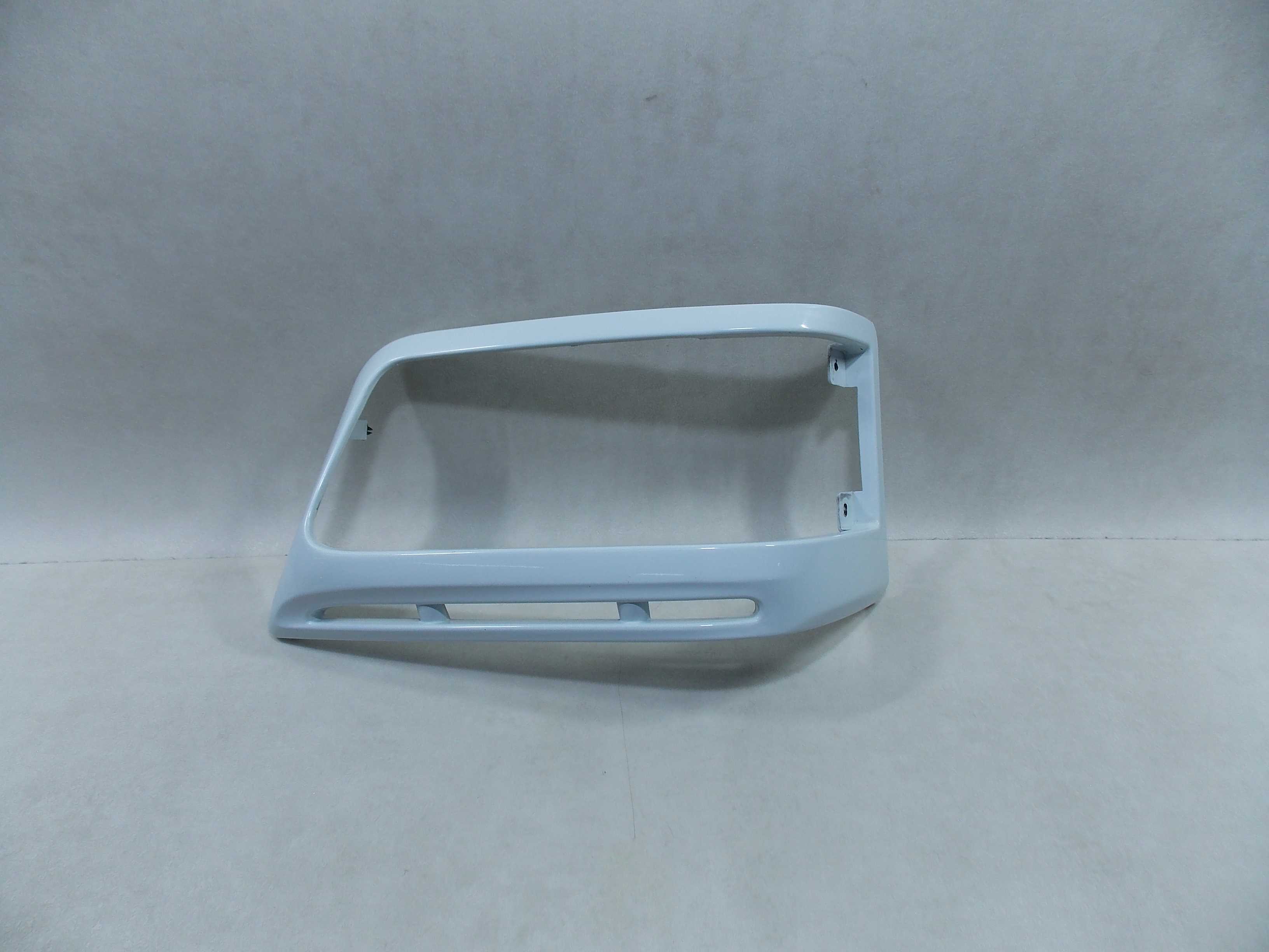 PIAGGIO PORTER HIJET PFAU 98- RAMKA OSLONA REFLEKTORA LEWA 566067SX