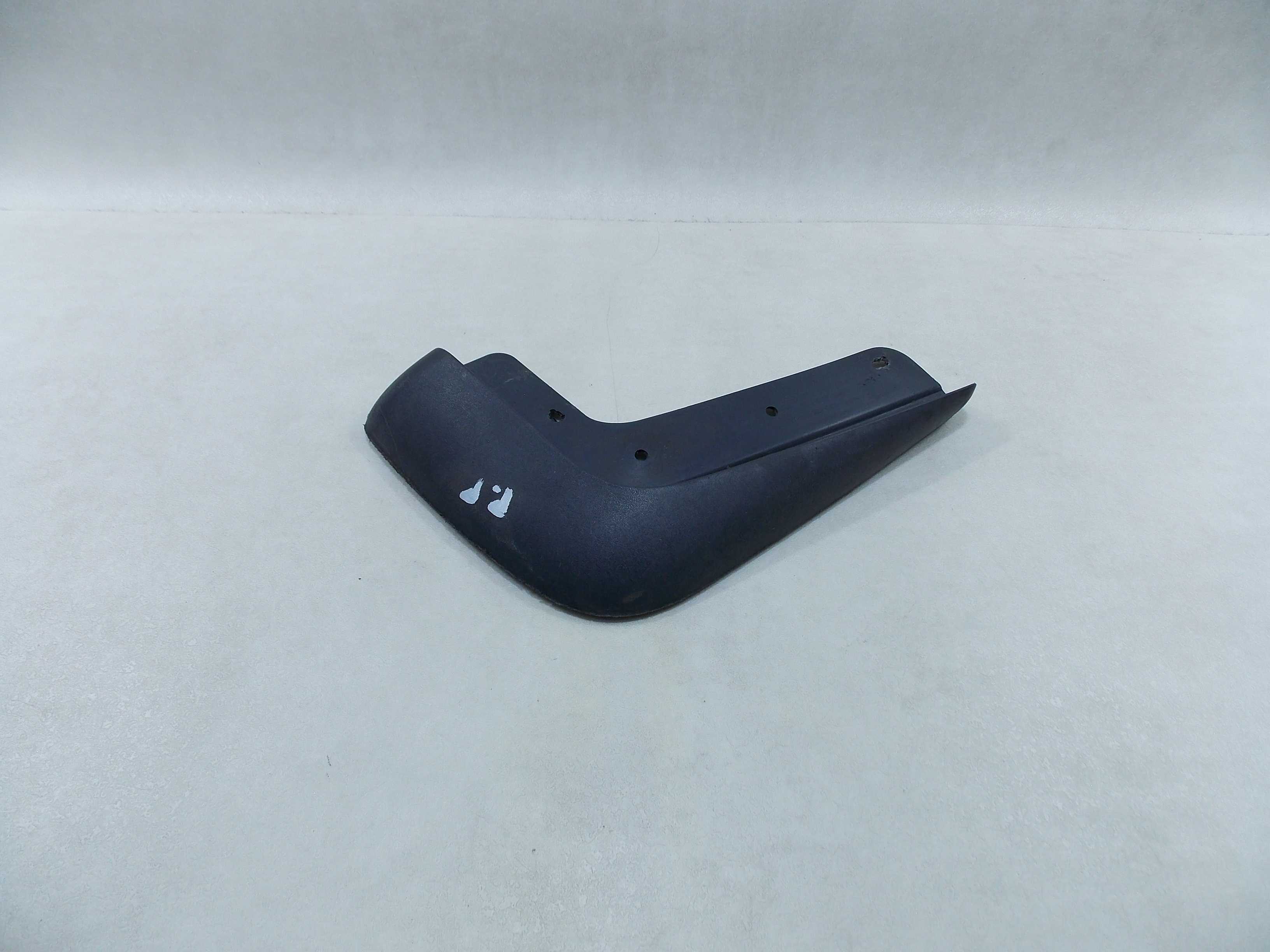 VOLVO XC90 CHLAPACZ PRAWY PRZOD PRZEDNI 08685557 02-07