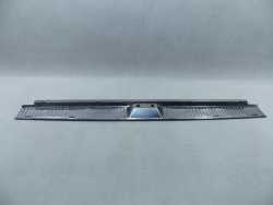 MERCEDES E W210 KOMBI OSLONA PASA PROGU BAGAZNIKA TYL A2106981589