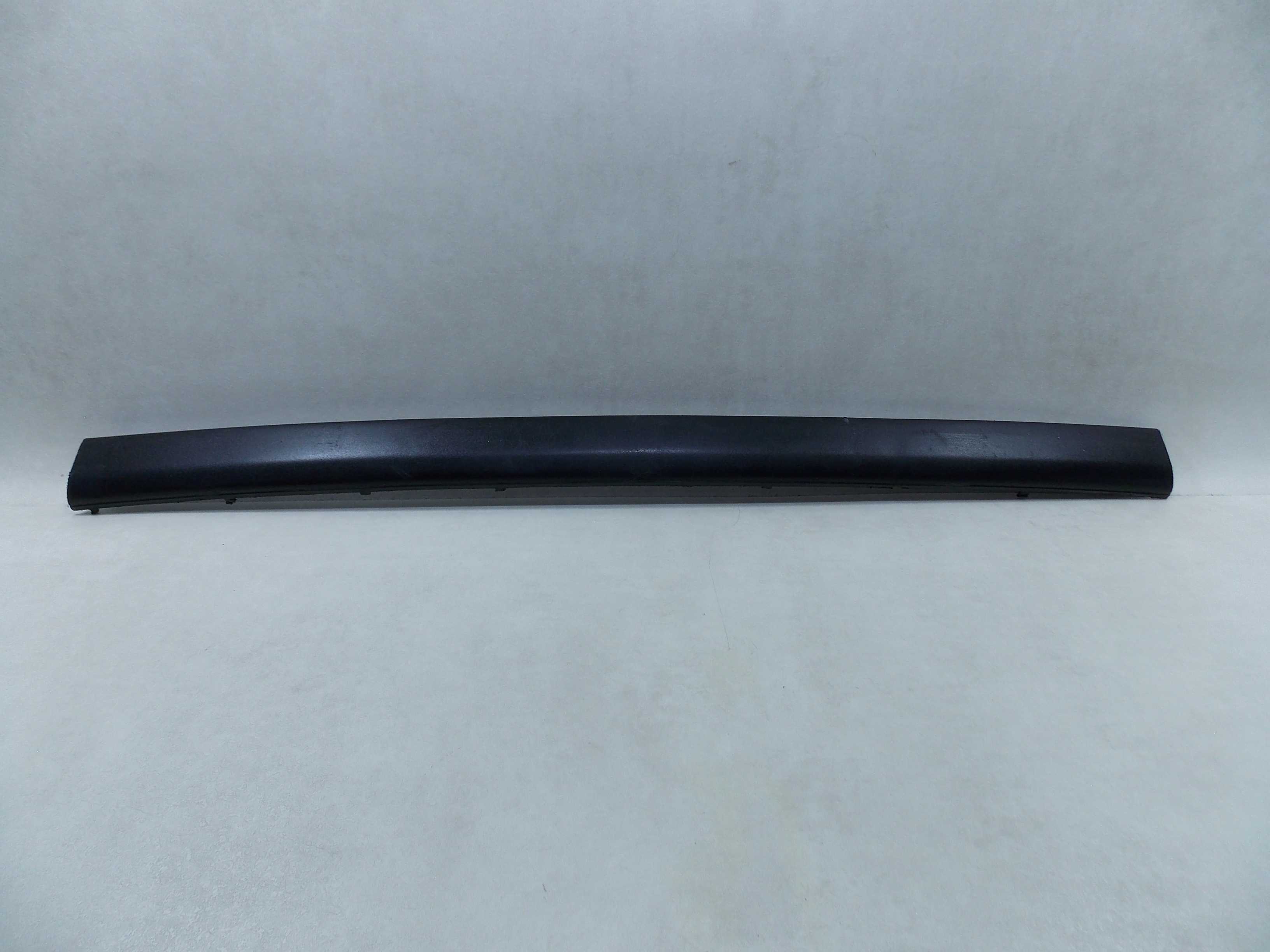 VW PASSAT B5 96/01 LISTWA ZDERZAKA TYL SRODKOWA 3B5807423