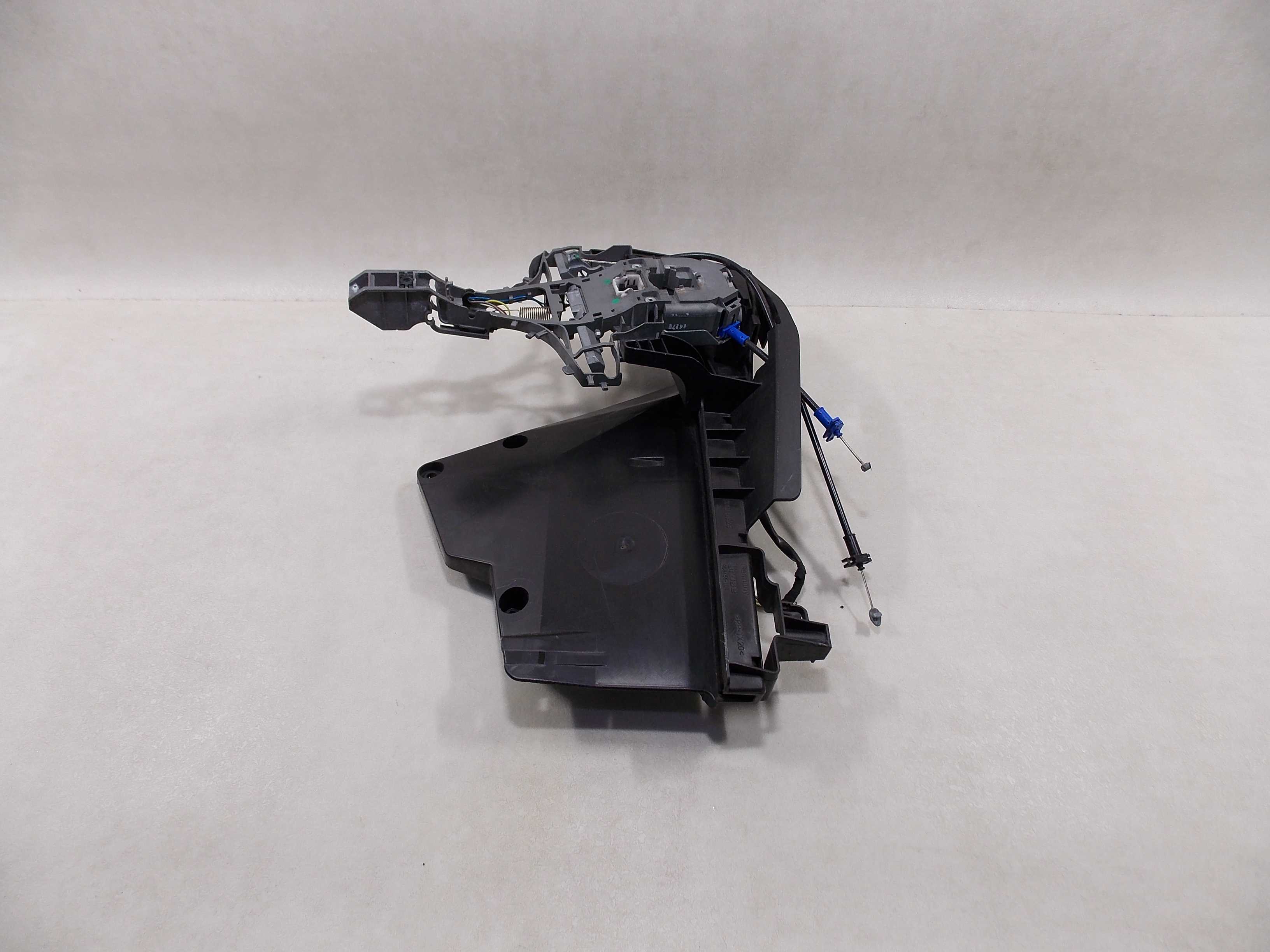 VOLVO C30 06-13 UCHWYT PODSTAWA KASETA KLAMKI LEWA 31214729 KEYLESS