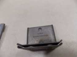 MERCEDES VITO VIANO 639 BLACHA UCHWYT WSPORNIK PODSUFITKI 6396951414 6398600014 6398600314 6396951214 6396920214