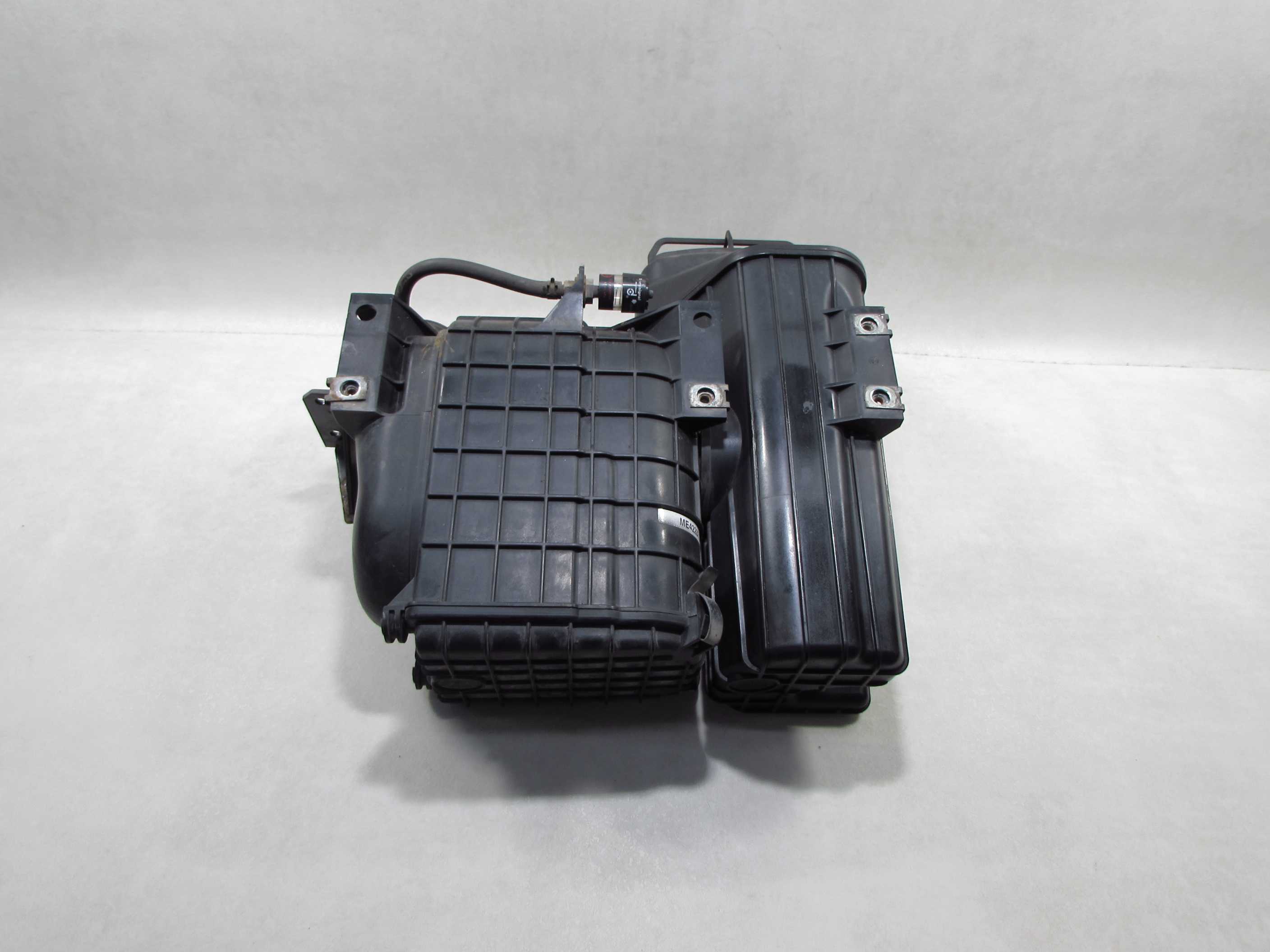 MITSUBISHI CANTER FUSO 7C15 3.0 E6 17R OBUDOWA FILTRA POWIETRZA ME422871 LAPACZ DOLOT 13-21