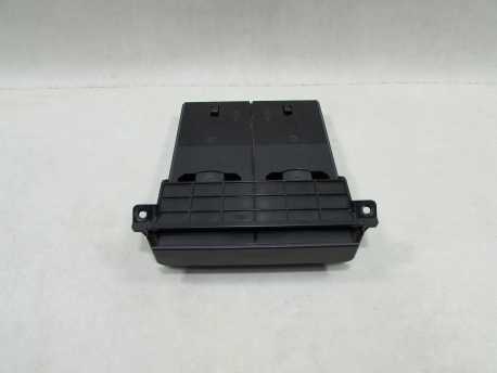 MITSUBISHI CANTER FUSO 17R UCHWYT NA KUBKI CUP HOLDER