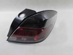 OPEL ASTRA H HB GTC SRI LAMPA TYL PRAWA 13252444