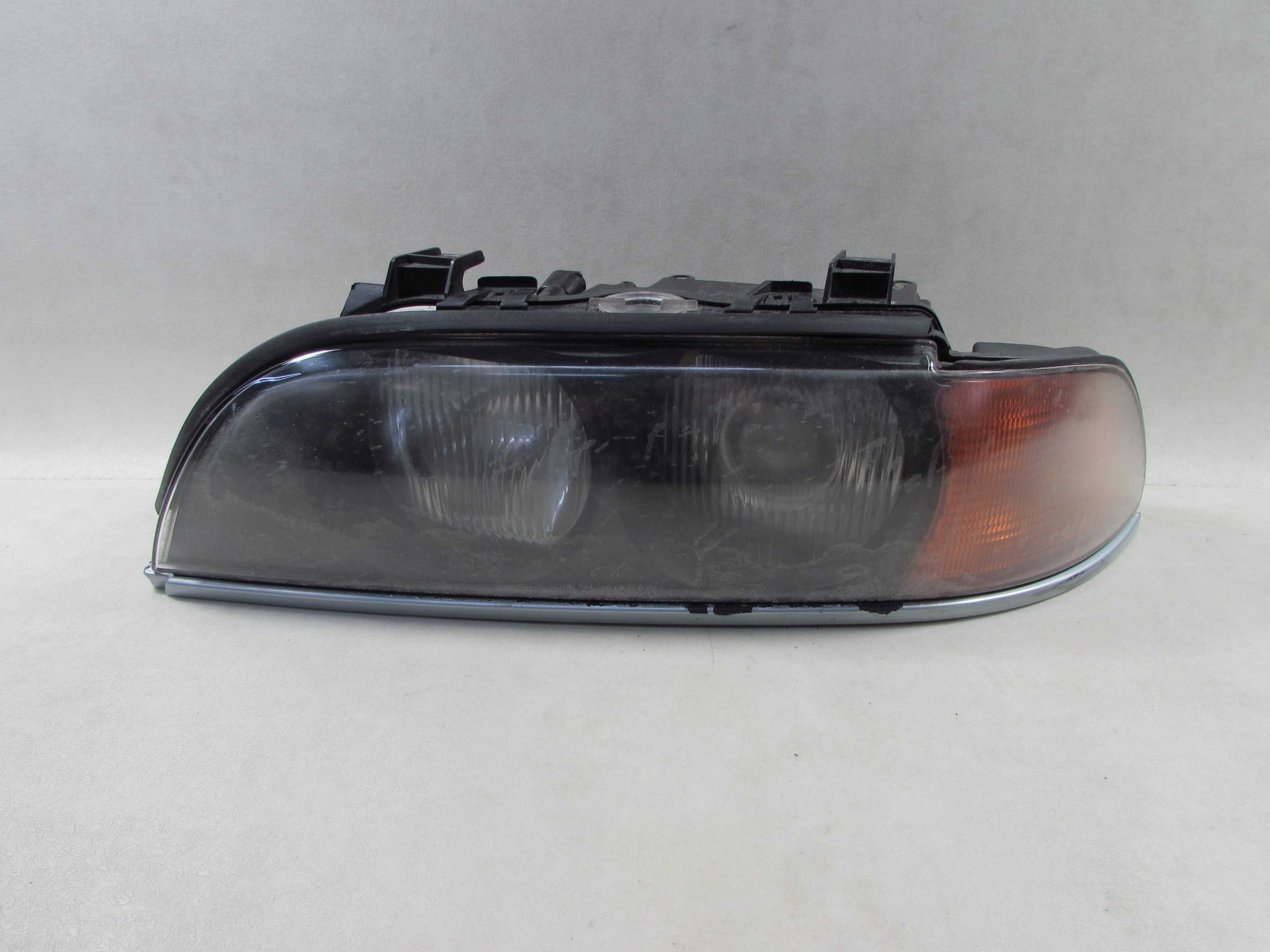 BMW 5 E39 LAMPA REFLEKTOR PRZOD LEWA 95-00