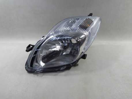 TOYOTA YARIS II LIFT 09-11 LAMPA PRZOD LEWA EU 08-312-11B9L