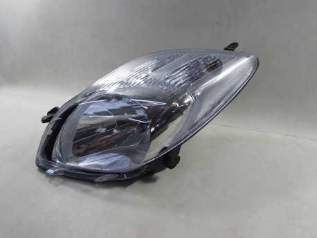 TOYOTA YARIS II LIFT 09-11 LAMPA PRZOD PRAWA EU 08-312-11B9R