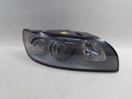 VOLVO S40 V50 04-07 LAMPA REFLEKTOR PRZOD PRAWA XENON 30678923 EU