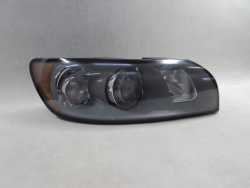 VOLVO S40 V50 04-07 LAMPA REFLEKTOR PRZOD PRAWA XENON 30678923 EU