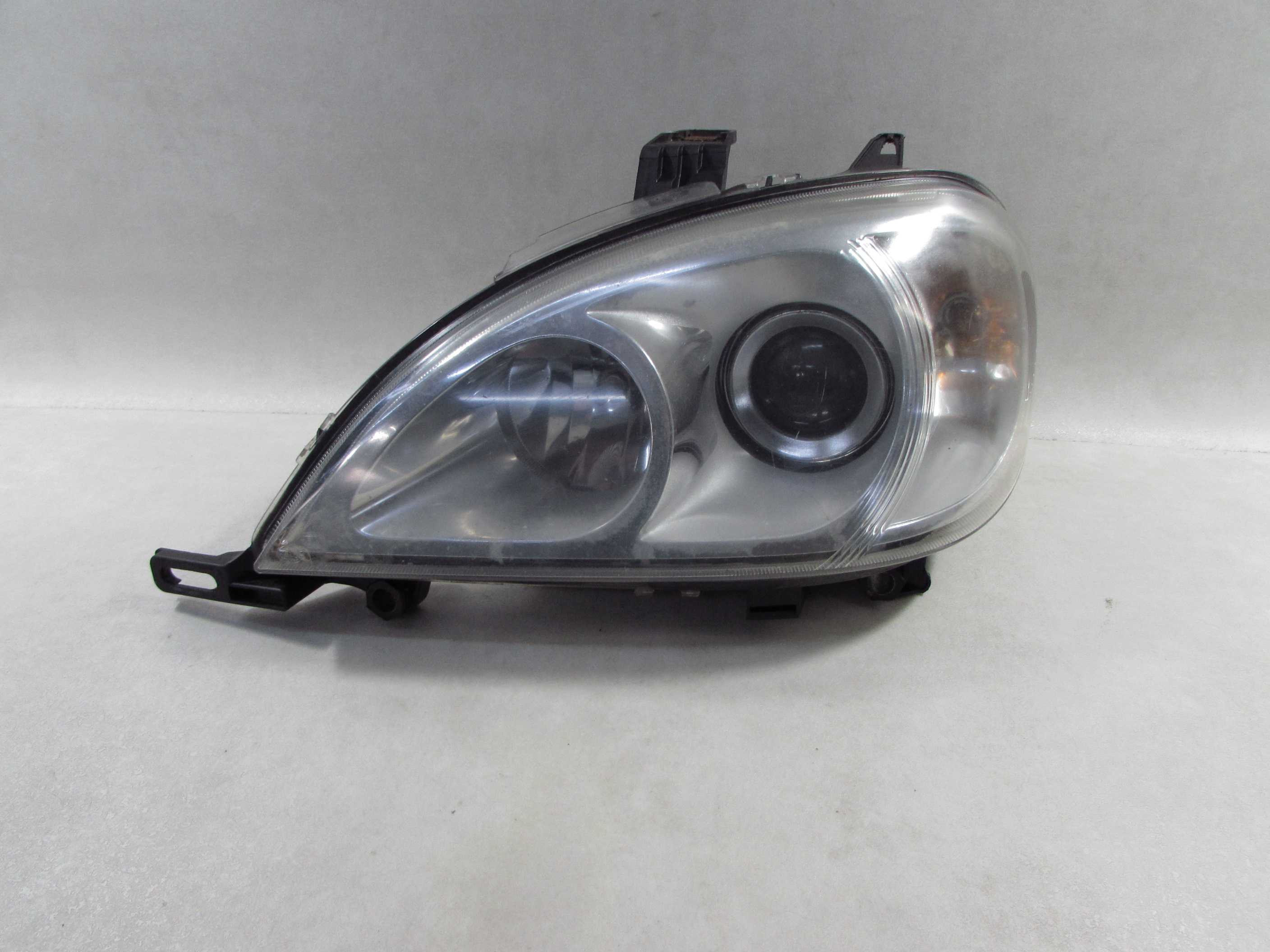 MERCEDES ML W163 LIFT LAMPA PRZOD LEWA UK 01-05