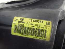 OPEL CORSA D LAMPA PRZOD PRAWA 13186384 89313320 UK RHD 06-11