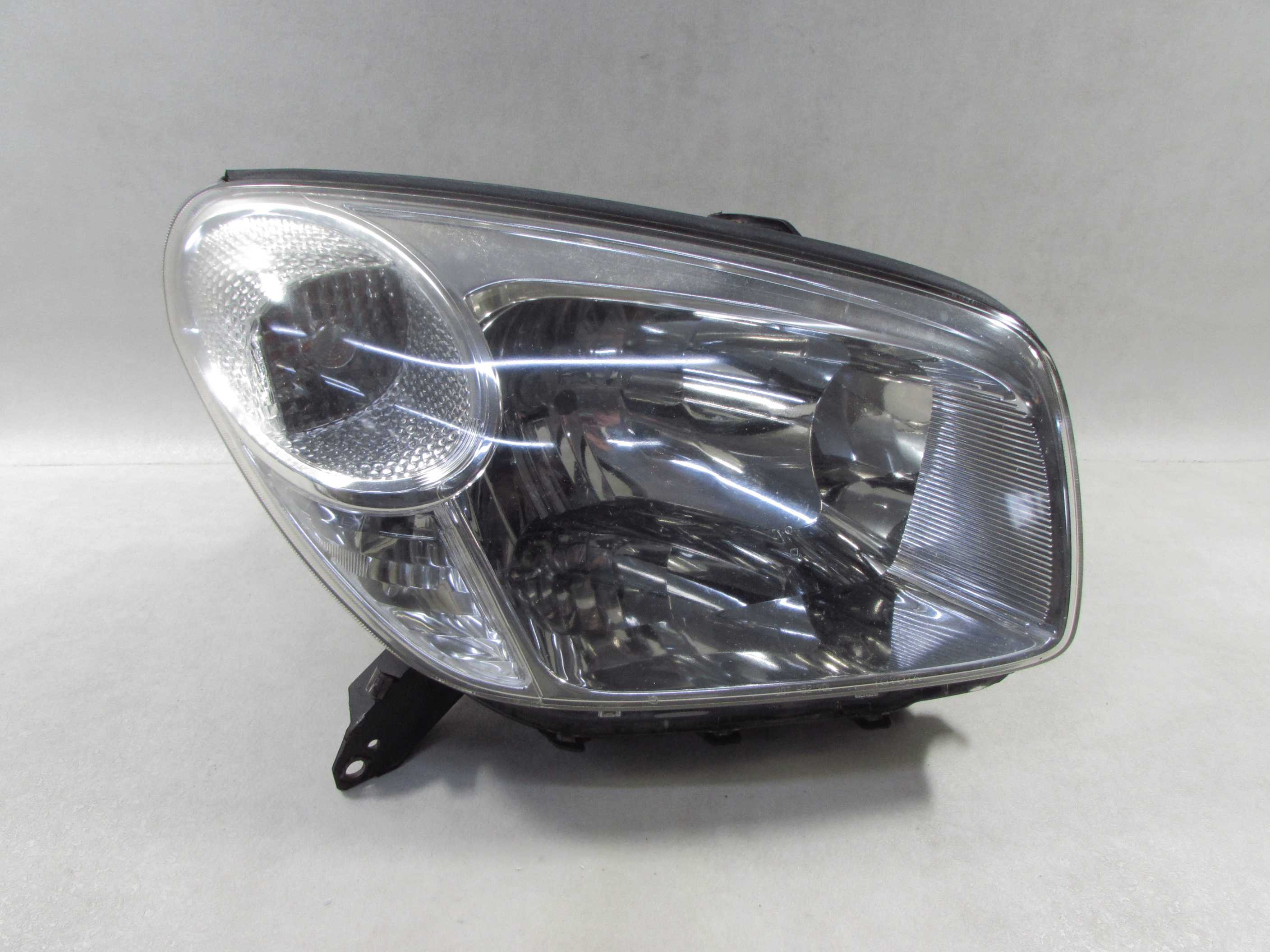 TOYOTA RAV4 II LIFT LAMPA REFLEKTOR PRAWY PRZOD 03-05 UK