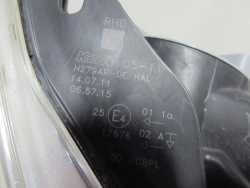 TOYOTA AVENSIS T27 09-12 LAMPA REFLEKTOR PRAWY PRZOD UK
