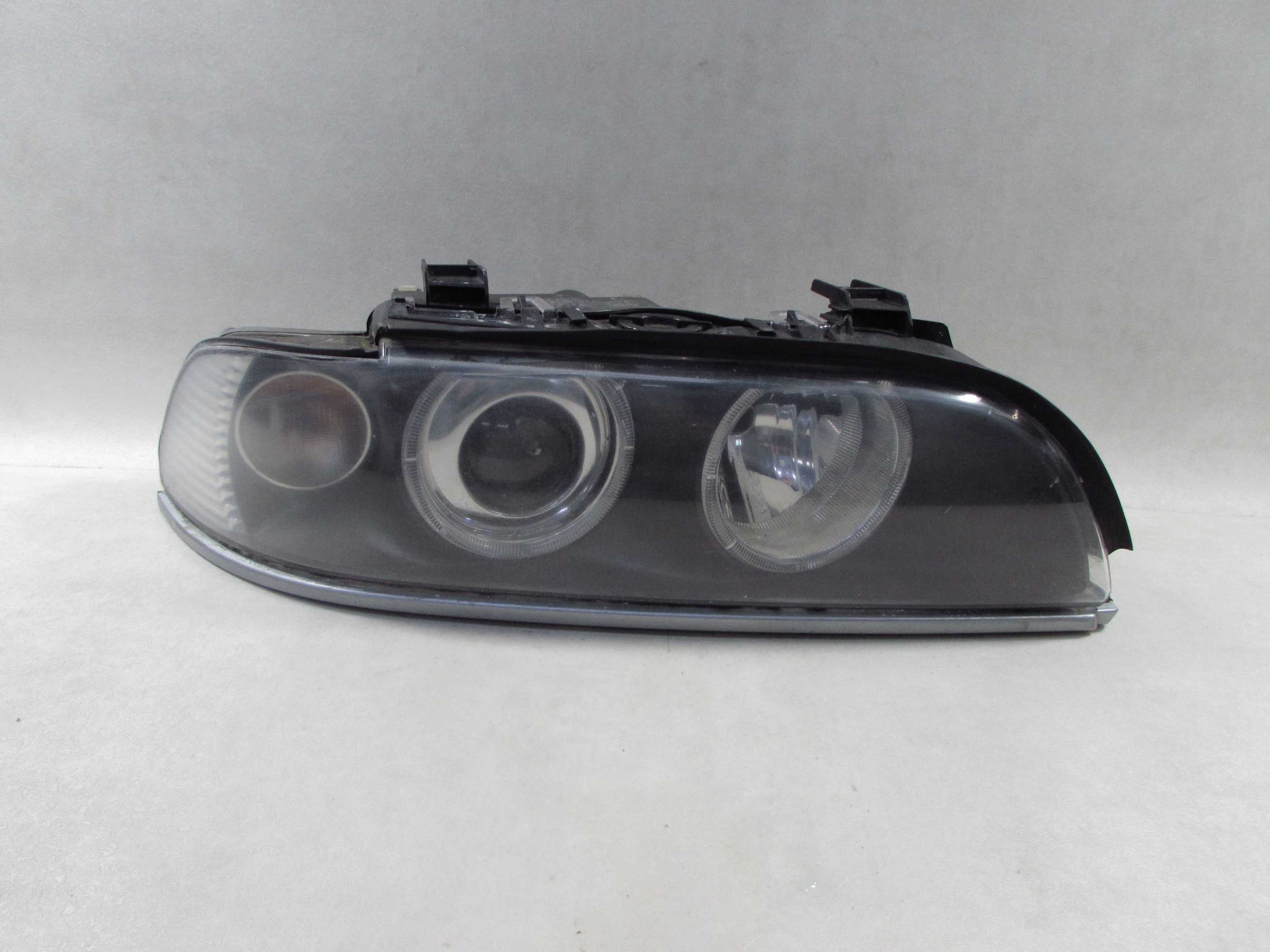 BMW 5 E39 LAMPA REFLEKTOR PRZOD PRAWA UK 00-03