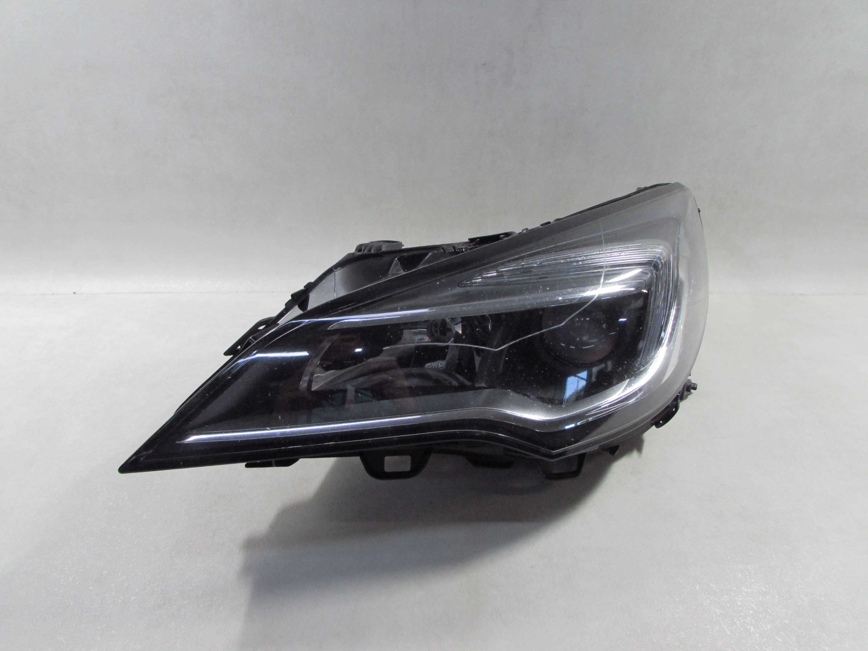 OPEL ASTRA V K 15- LAMPA PRZOD LEWA LED 7961300000 39047200