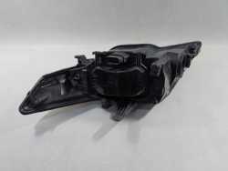FORD MONDEO MK4 IV LIFT LAMPA REFLEKTOR PRZOD PRAWY 10-14 UK