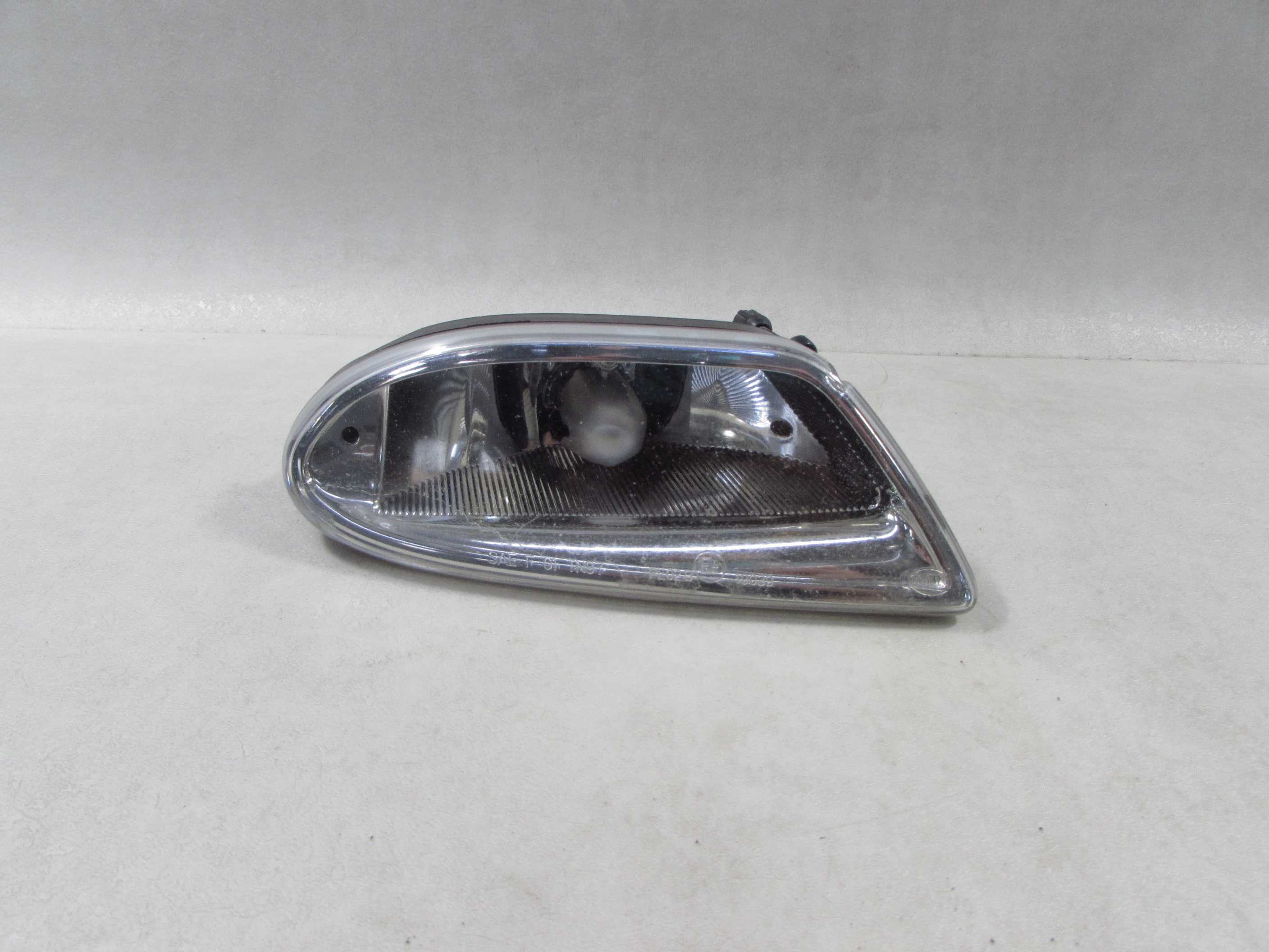 MERCEDES ML W163 LIFT LAMPA PRZECIWMGIELNA HALOGEN PRAWY A1638200428 01-05