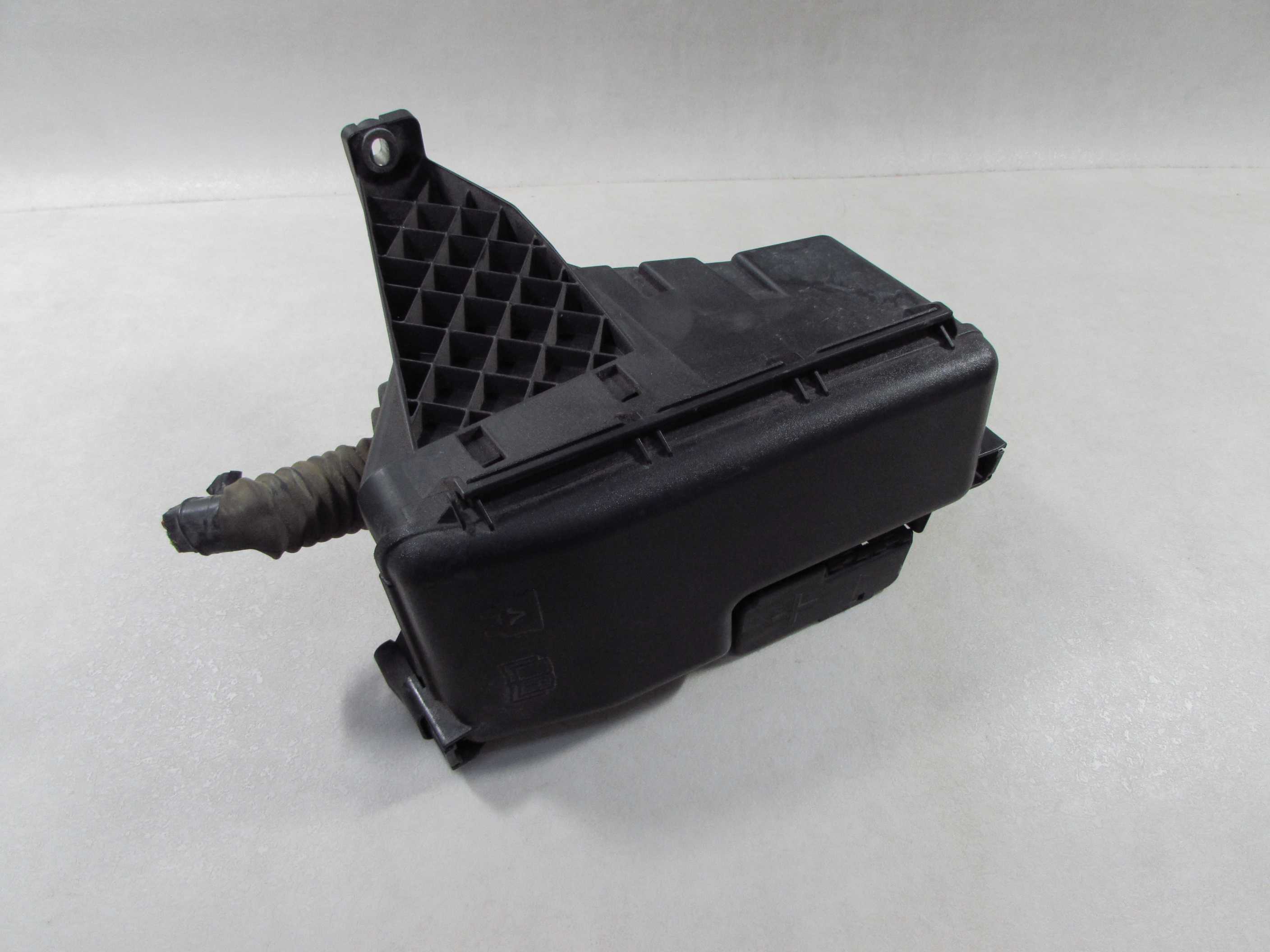VOLVO XC90 LIFT D5 OBUDOWA SKRZYNKI BEZPIECZNIKOW 30728133 30797010 07-14