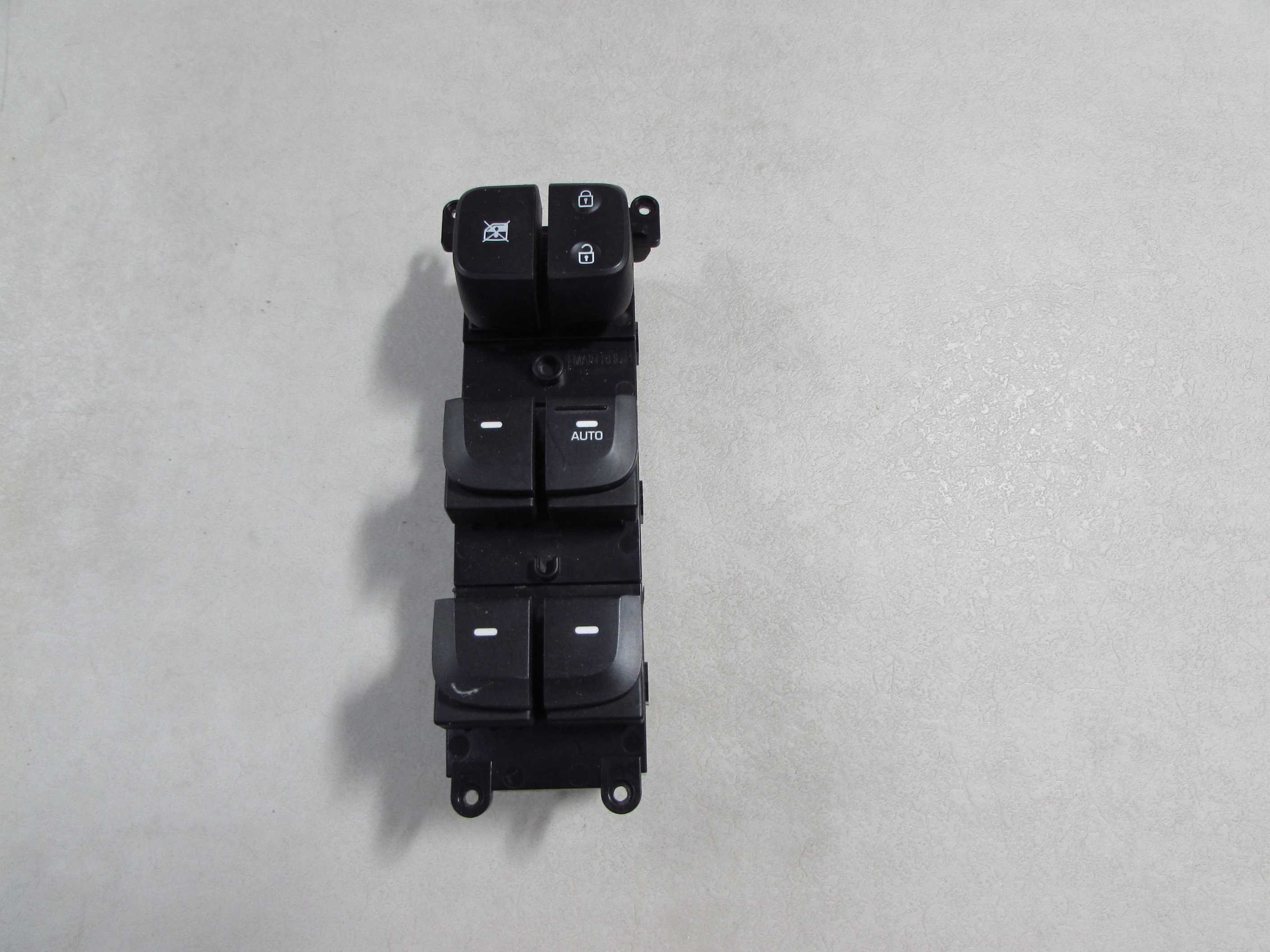 HYUNDAI I10 II 14-19 PANEL PRZELACZNIK SZYB 299122841 UK