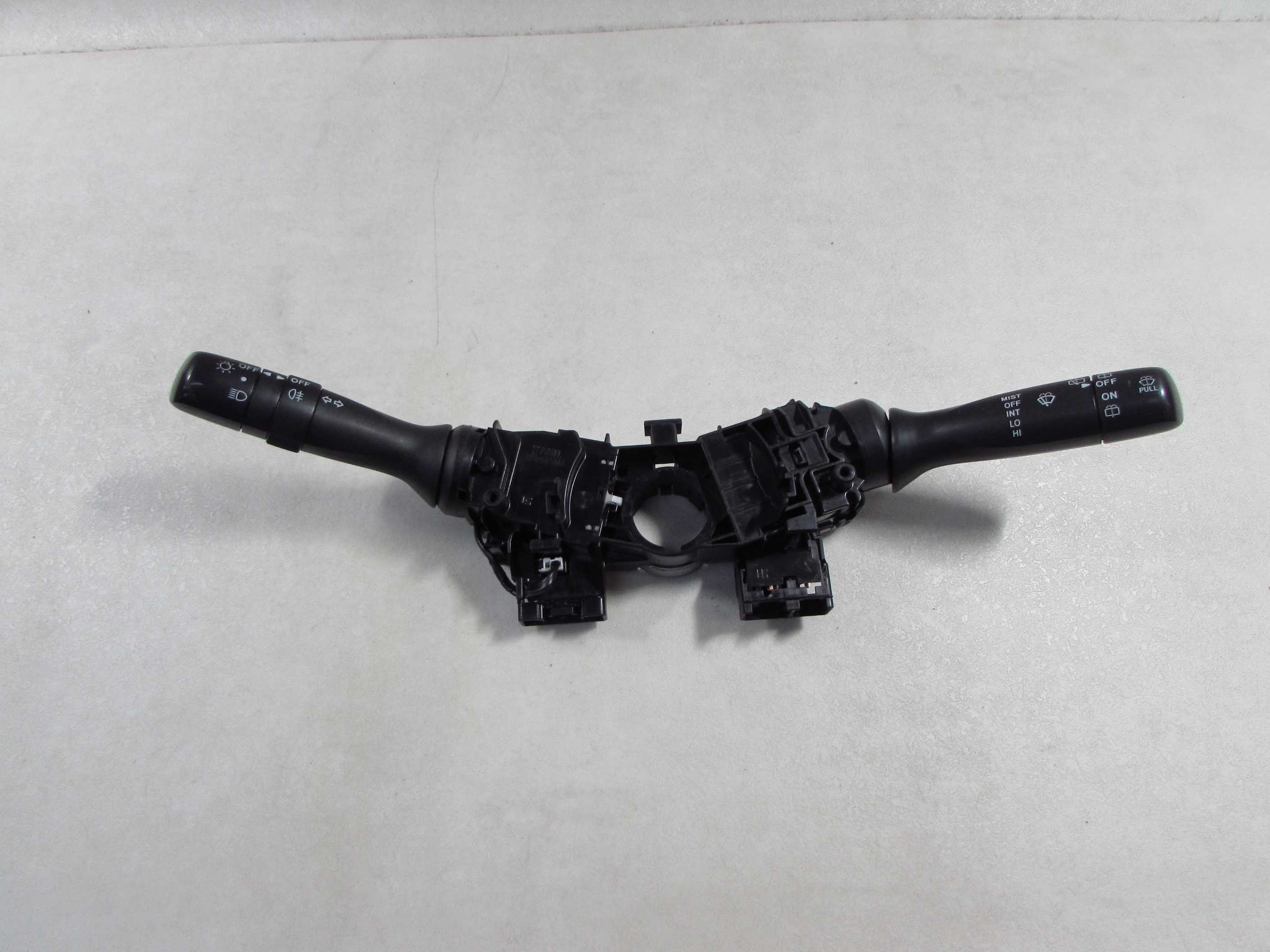 TOYOTA YARIS II 06-11 MANETKA PRZELACZNIK ZESPOLONY 173848 17F001