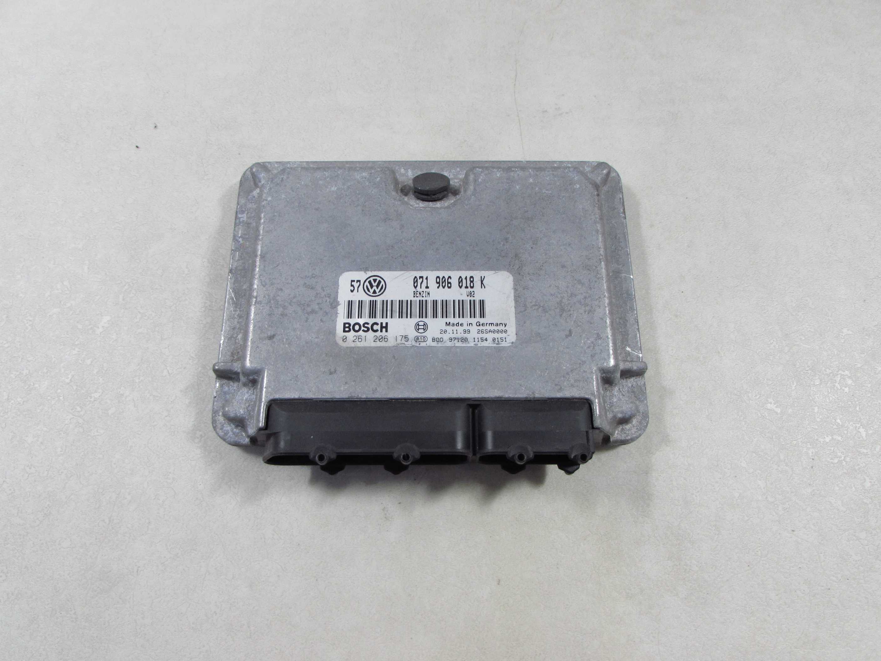 VW SEAT 2.3 V5 KOMPUTER STEROWNIK SILNIKA 071906018K 0261206175