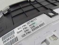 VOLVO XC90 2.4 D5 LIFT AUTOMAT LICZNIK ZEGAR 30746111 06-14