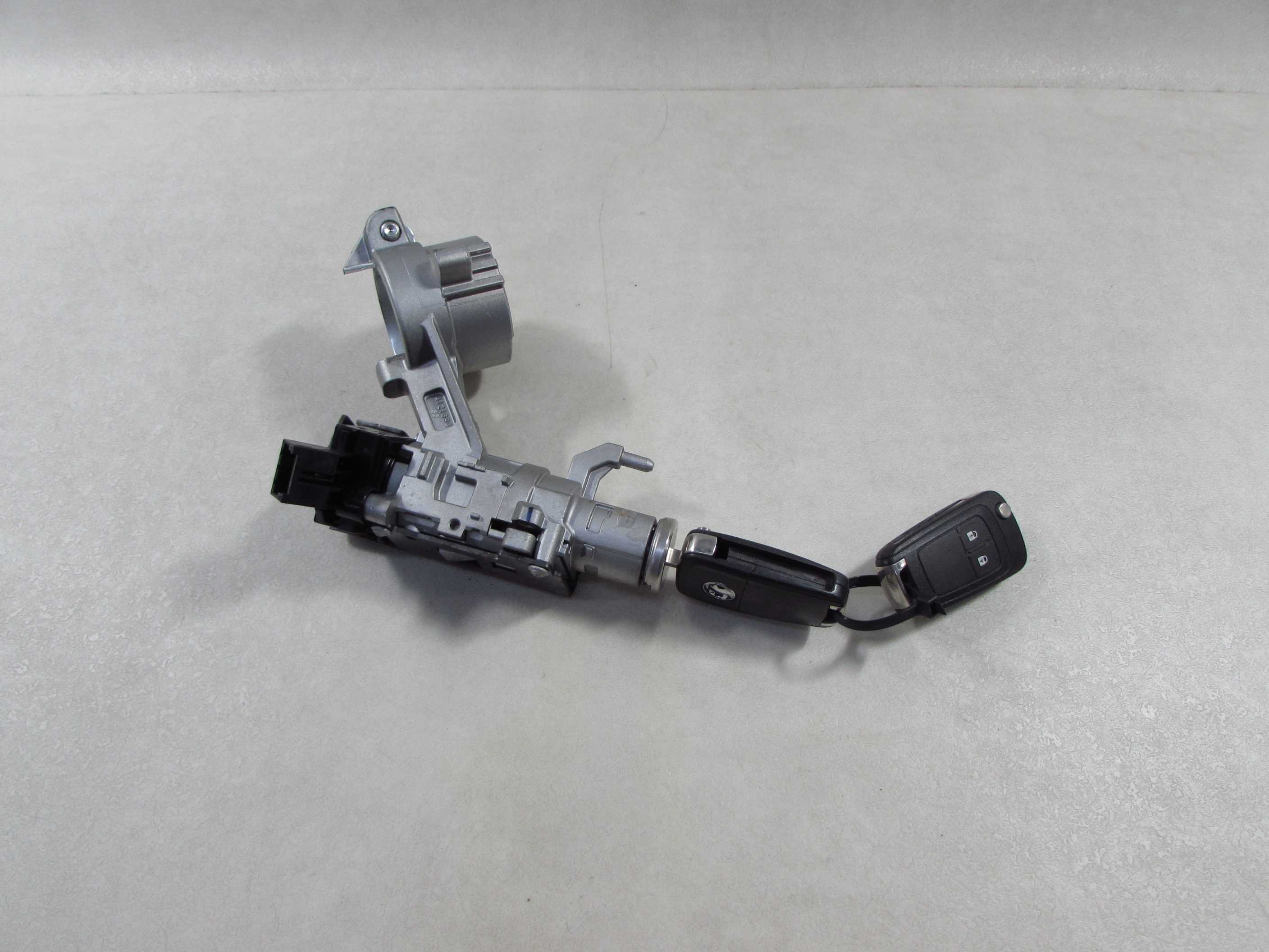 OPEL ASTRA J INSIGNIA LIFT STACYJKA 23477372 20939745 4121694 2 KLUCZYKI KOSTKA