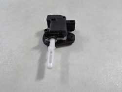 AUDI A3 8P A4 B6 SILOWNIK ZAMKA KLAPY TYL 4B9962115C 8E9827833 04-11