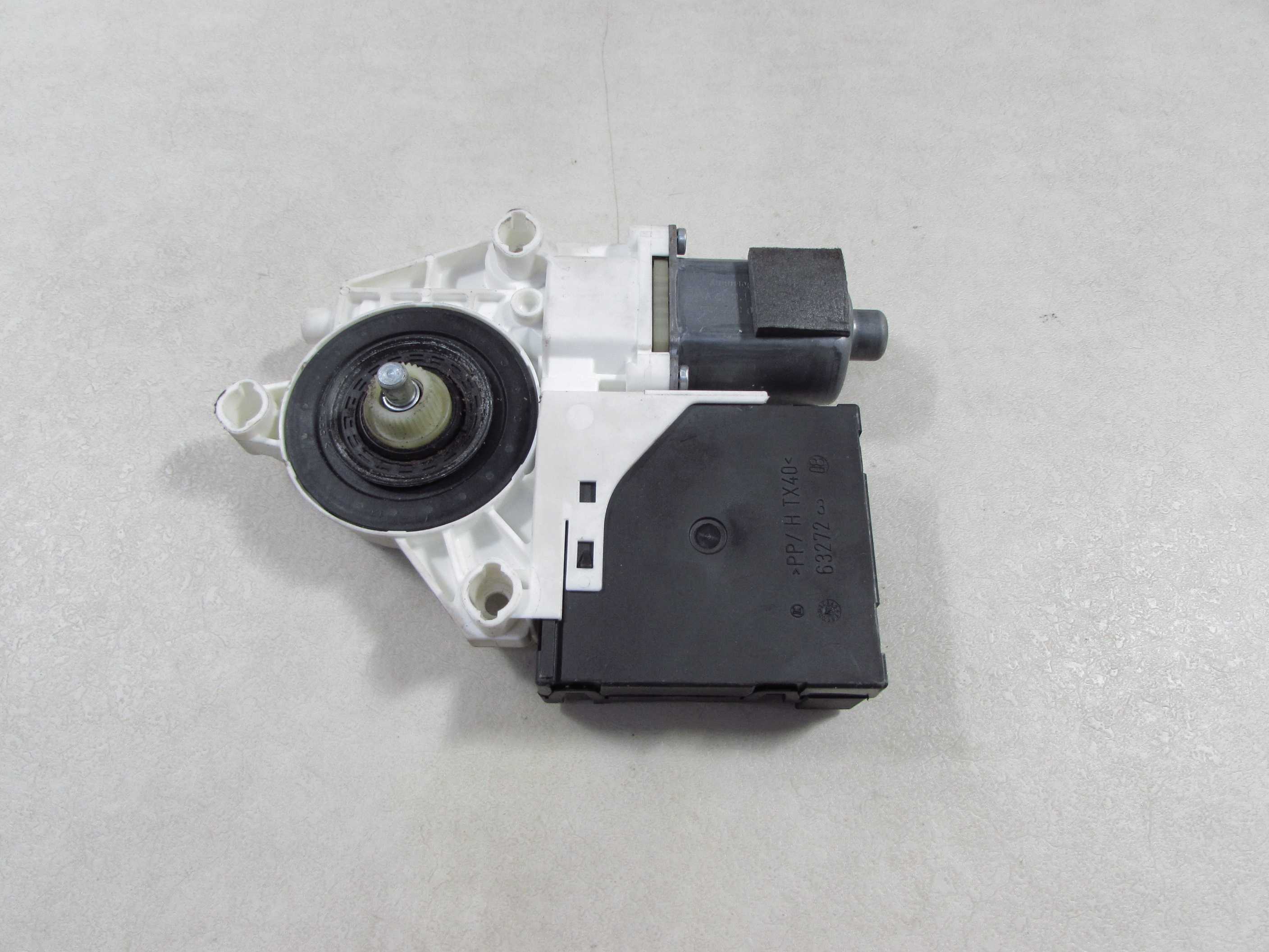 AUDI A3 8P SILNICZEK MODUL SZYBY PRZOD LEWY 8P0959801K 08-13