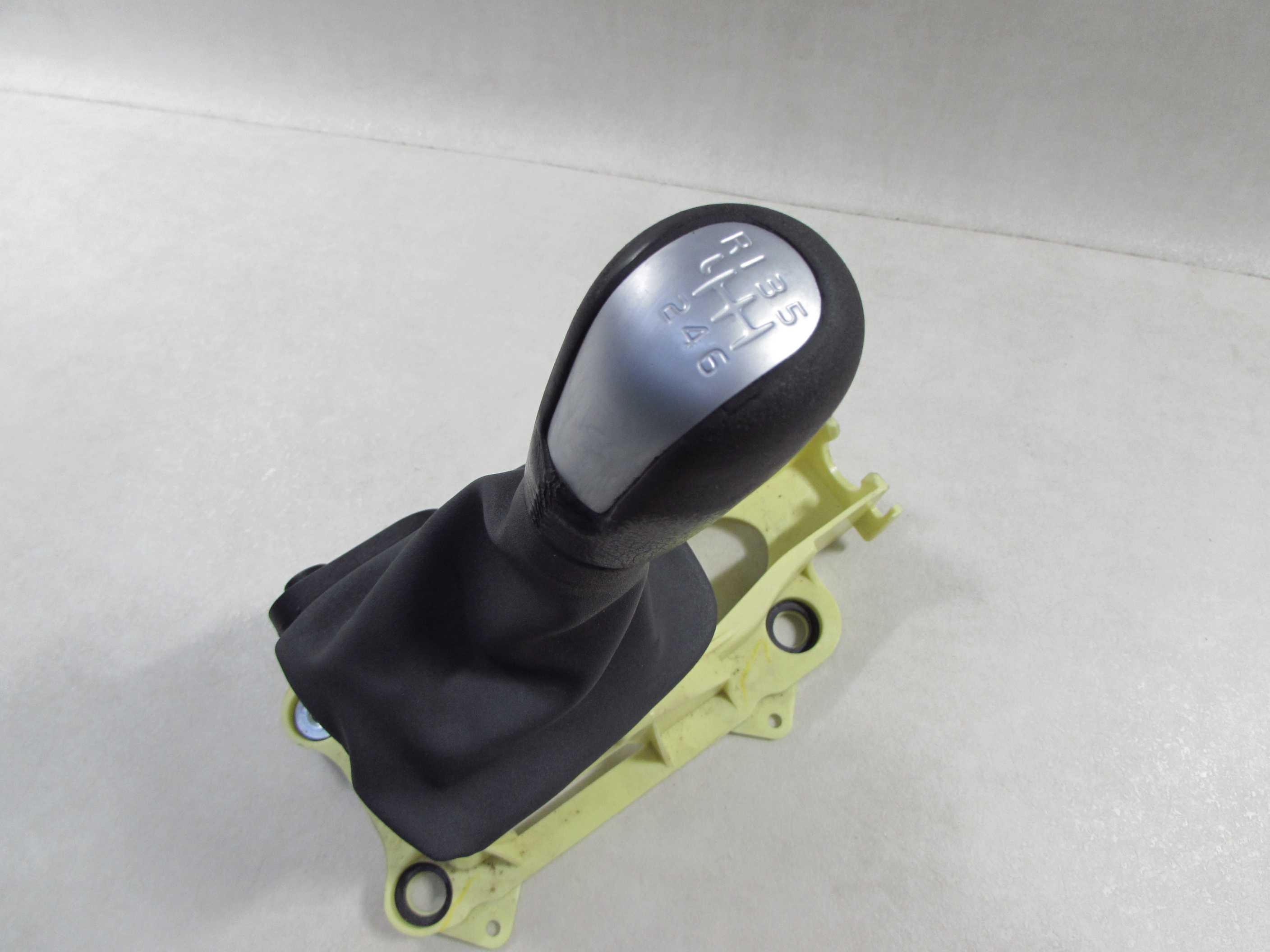 VOLVO C30 S40 V50 C70 LIFT 1.6 D 06-13 WYBIERAK LEWAREK ZMIANY BIEGOW 31259781
