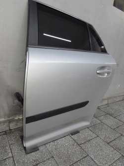 TOYOTA AVENSIS III T27 KOMBI 09-15 DRZWI TYL LEWY 1F7