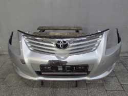 TOYOTA AVENSIS III T27 09-12 ZDERZAK PRZOD HALOGENY GRILL ATRAPA 1F7