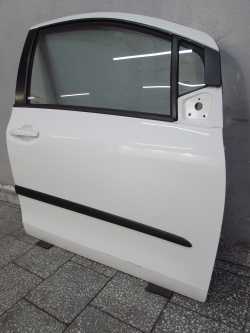 TOYOTA YARIS II LIFT 05-11 DRZWI PRZOD PRAWE KPL 068