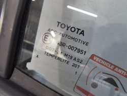 TOYOTA YARIS II LIFT 05-11 DRZWI PRZOD PRAWE KPL 068