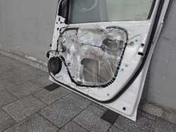 TOYOTA YARIS II LIFT 05-11 DRZWI PRZOD PRAWE KPL 068