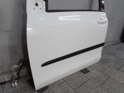 TOYOTA YARIS II LIFT 05-11 DRZWI PRZOD LEWE KPL 068