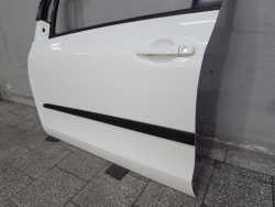 TOYOTA YARIS II LIFT 05-11 DRZWI PRZOD LEWE KPL 068