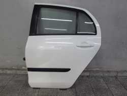 TOYOTA YARIS II LIFT 05-11 DRZWI TYL LEWE KPL 068