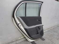 TOYOTA YARIS II LIFT 05-11 DRZWI TYL LEWE KPL 068