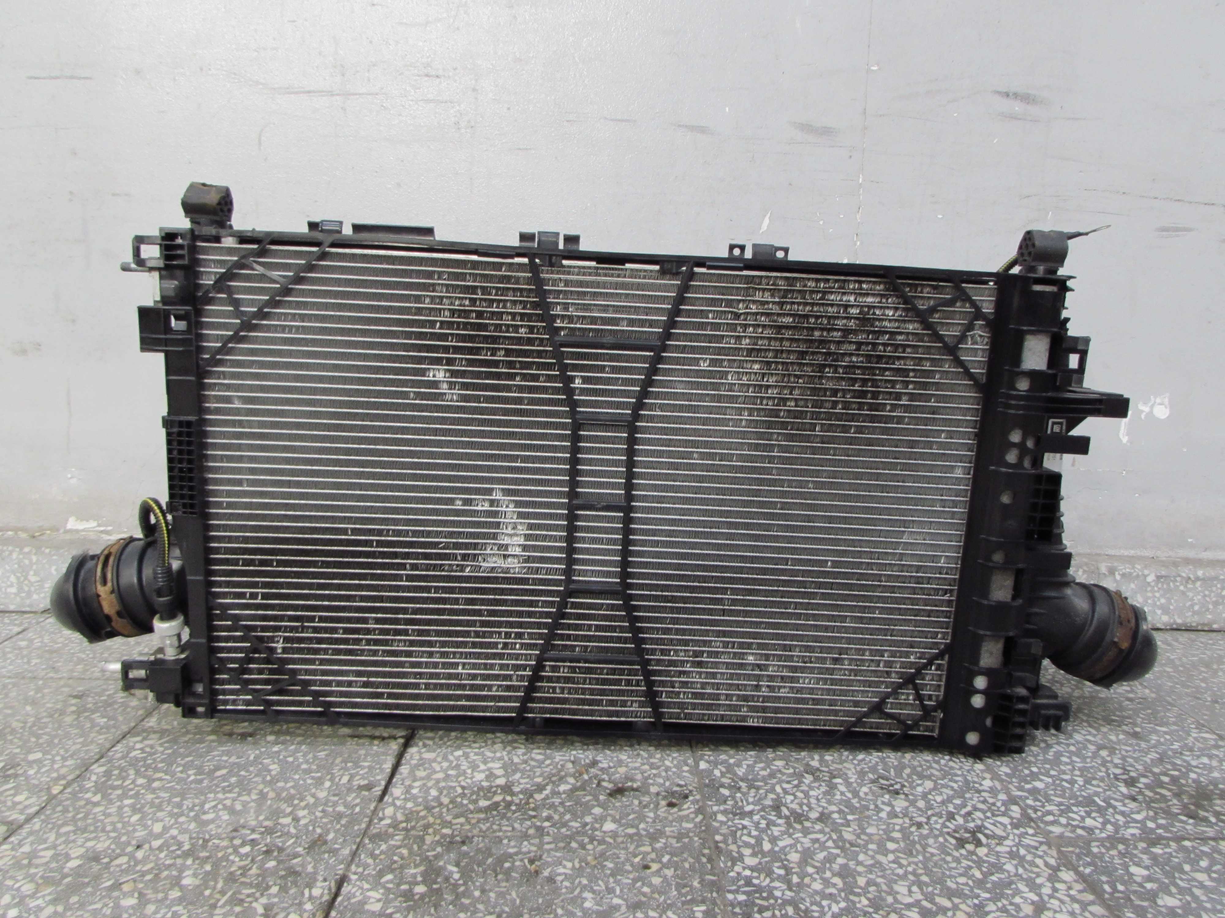 OPEL INSIGNIA LIFT 2.0 CDTI 13-17 CHLODNICE INTERCOOLER WENTYLATOR 13241751 13241725 22915609