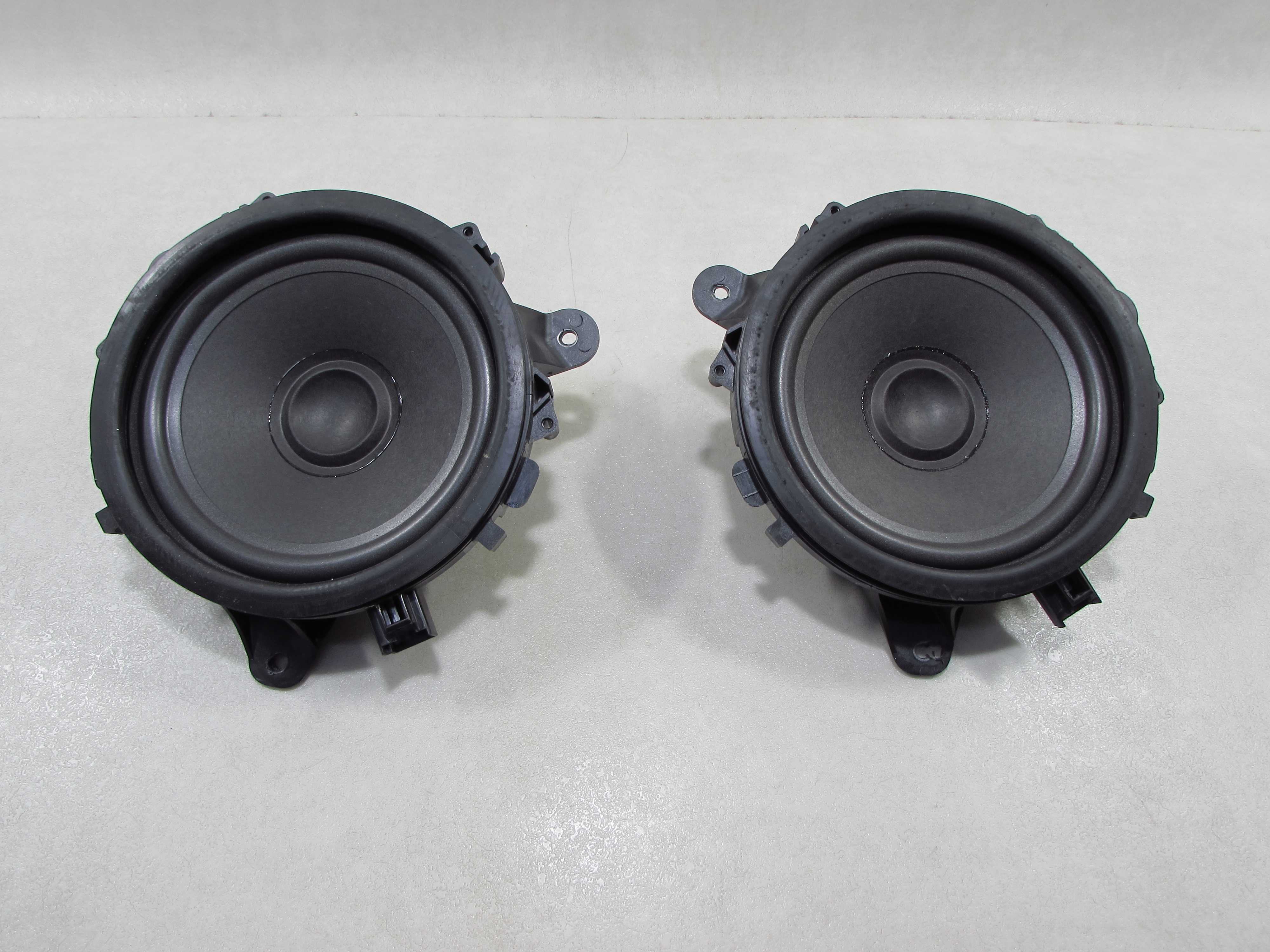VOLVO XC90 GLOSNIK DRZWI PRZOD NIEBIESKA NAKLEJKA 30797139 02-14
