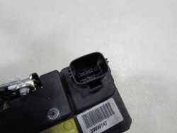 VOLVO S60 V70 XC70 LIFT 04- ZAMEK DRZWI LEWY PRZOD 30699747 8 PIN 31253059