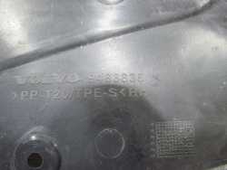 VOLVO S60 II V60 XC60 09-18 OSLONA ZAMKA KLAMKI LEWY PRZOD 9483835