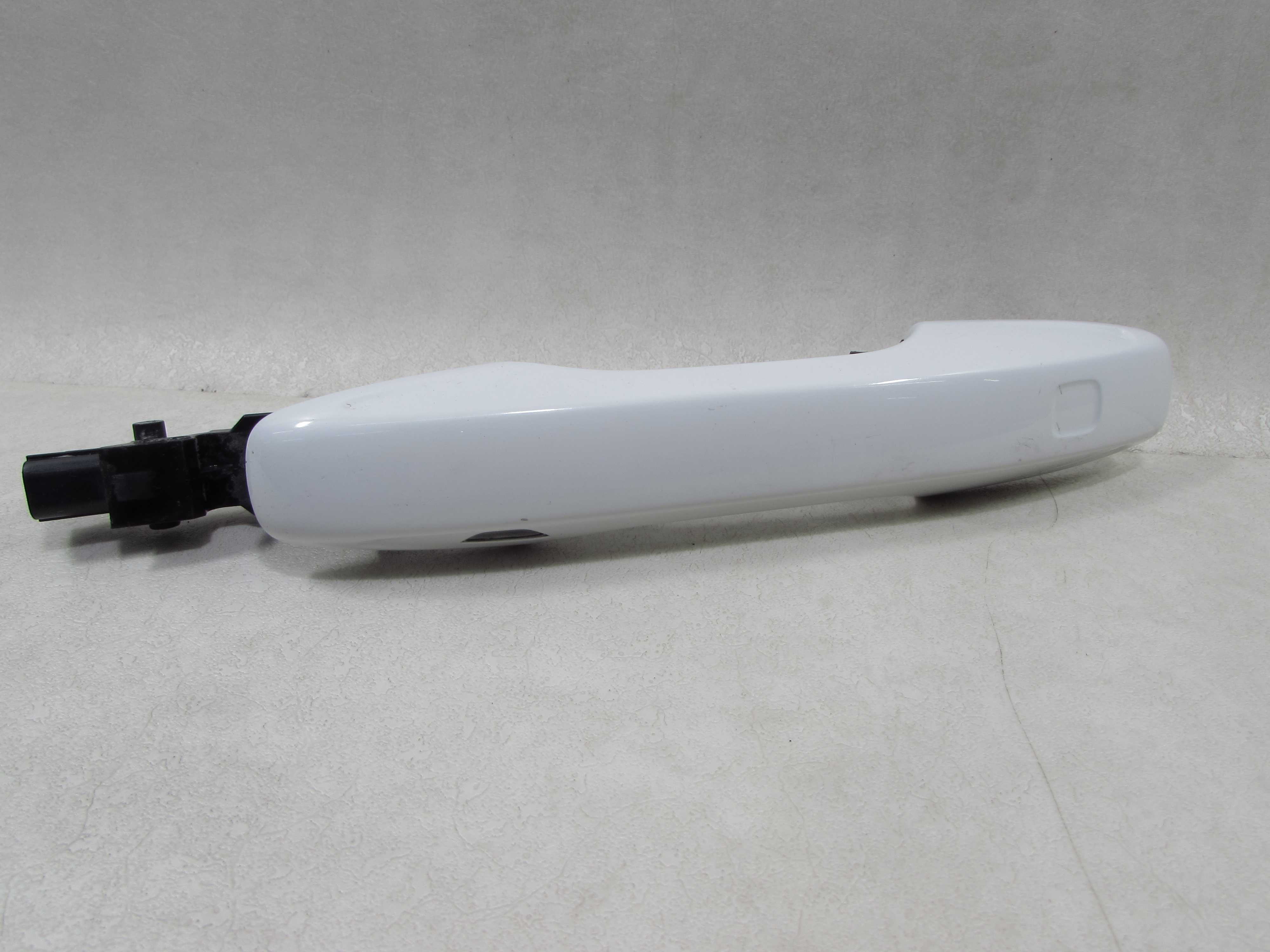 VOLVO S60 III V60 II XC60 II XC90 II S90 V90 17-21 KLAMKA DRZWI PRZOD LEWY KEYLESS 31378246 31408437