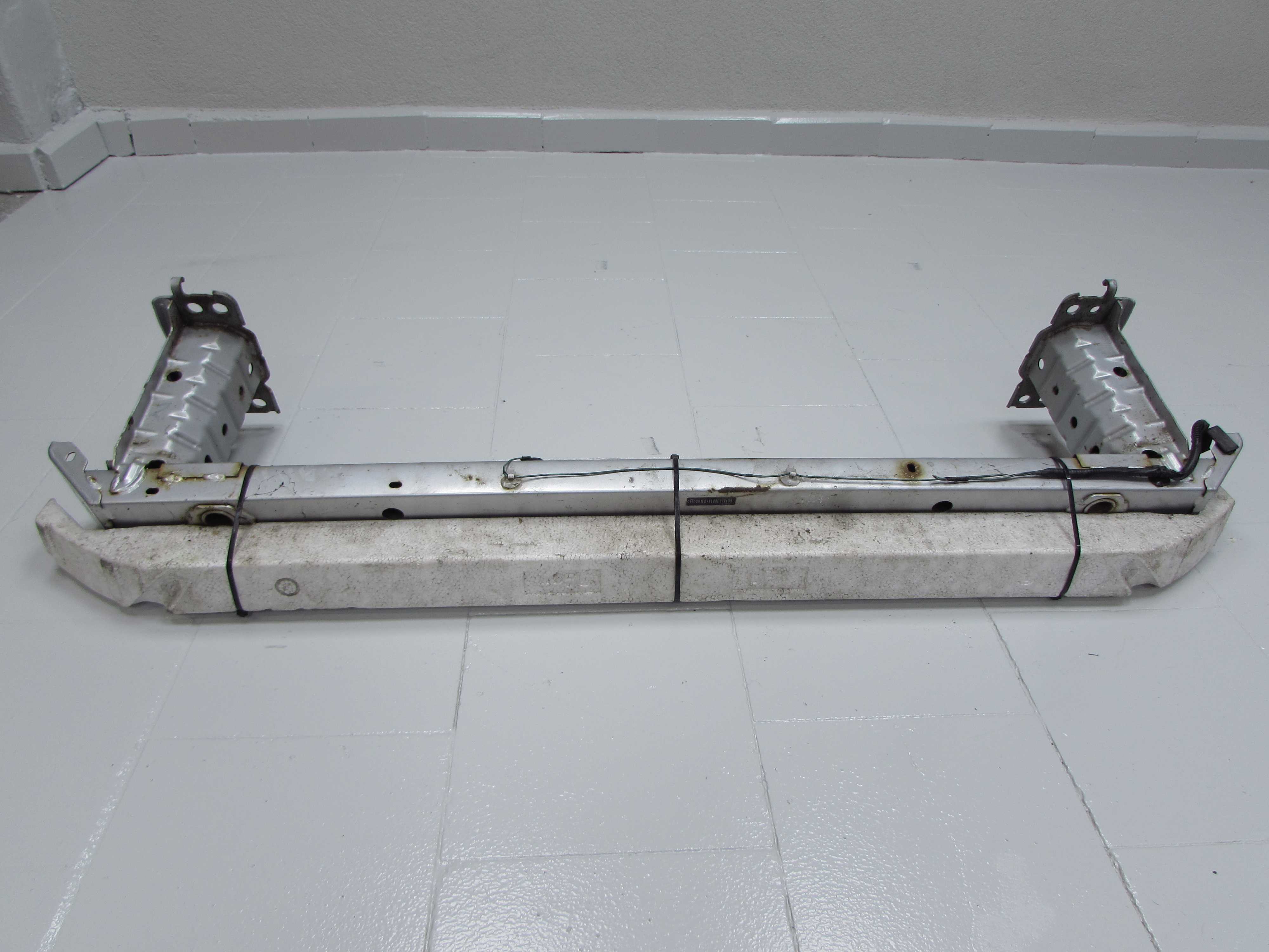 TOYOTA AVENSIS III T27 09-15 BELKA WZMOCNIENIE ABSORBER ZDERZAKA PRZOD